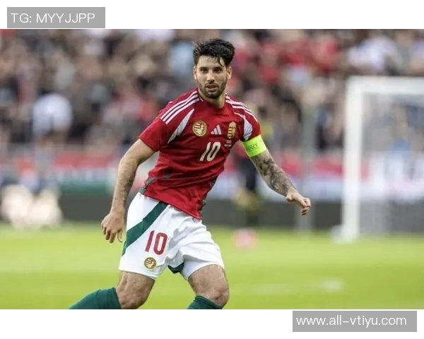 拜仁右后卫博伊再次成为尤文引援目标引发关注