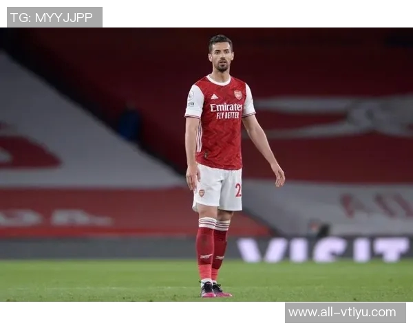 米体报道拉斯帕多里即将加盟罗马租借协议含强制买断条款