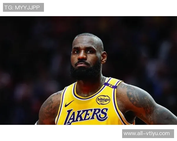 詹姆斯自26岁以来正负值领跑全队斯玛特紧随其后表现不俗